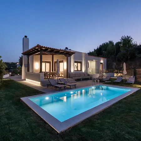 Villa Wisdom - Elegant & Homely With Pool, Galatas Chania  Exterior photo
