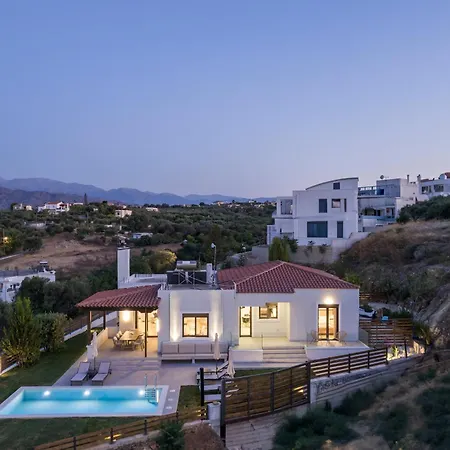 Villa Wisdom - Elegant & Homely With Pool, Galatas Chania  Exterior photo